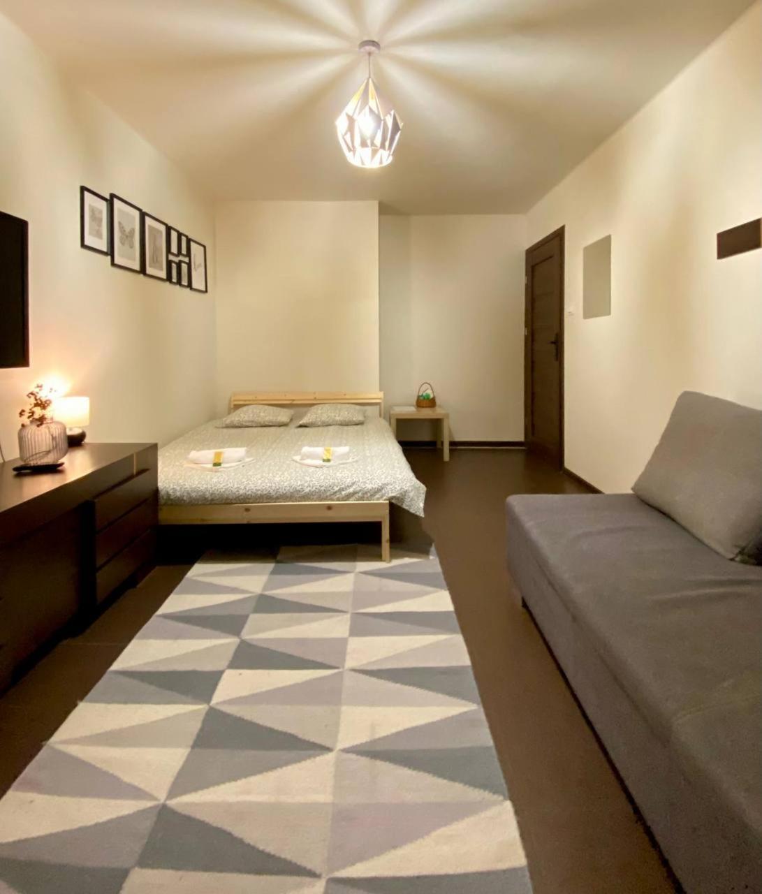 Halby Rooms In The Very Center Of Varşovia Exterior foto