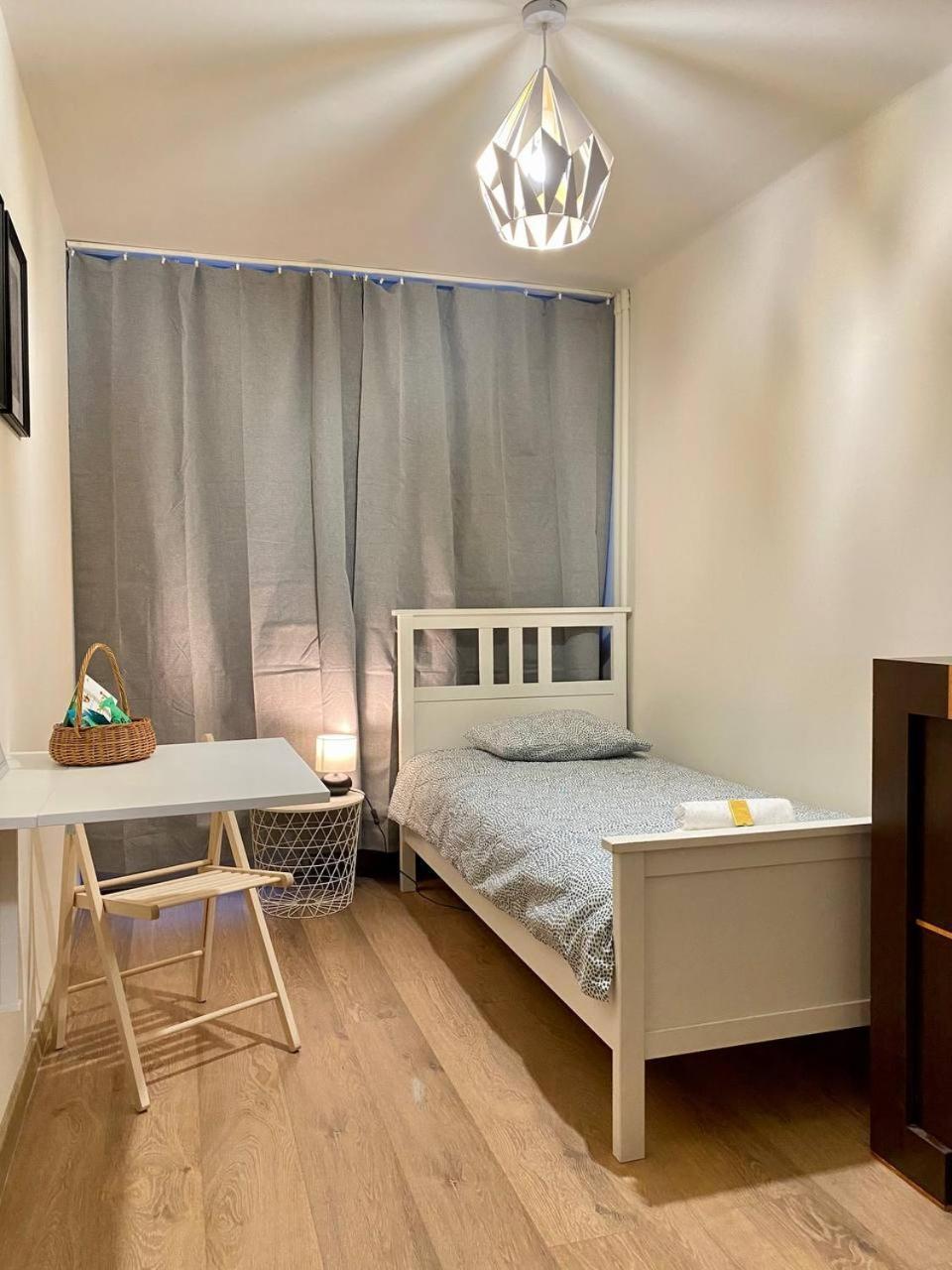 Halby Rooms In The Very Center Of Varşovia Exterior foto
